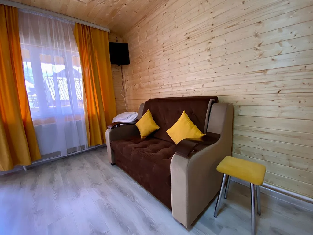 Уютный номер с видом на горы Люкс 1