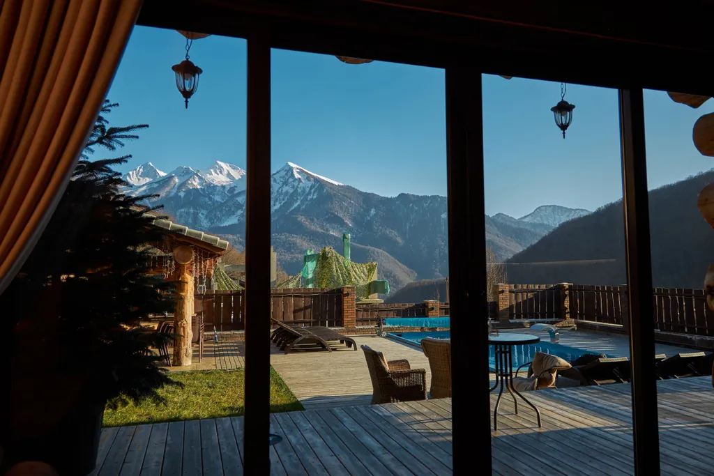 Коттедж Шале с бассейном и джакузи — Красная Поляна