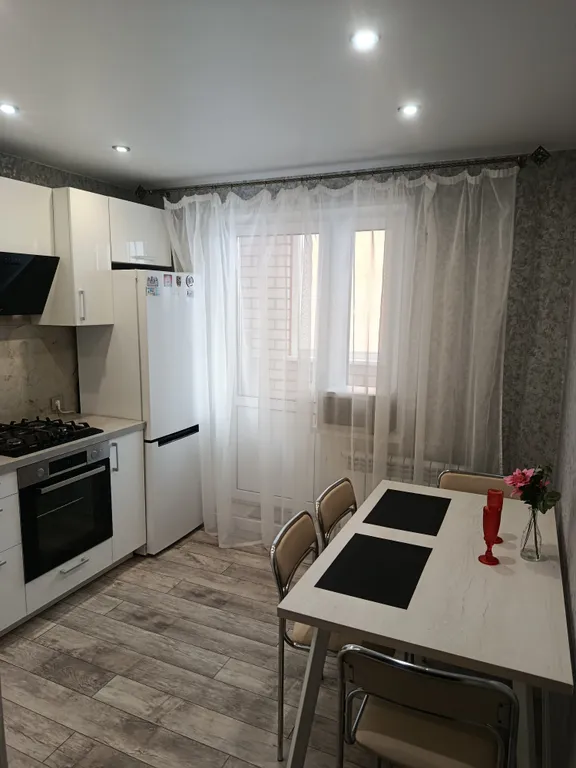 Уютная квартира с видом на Успенский собор и Крепостную Стену.