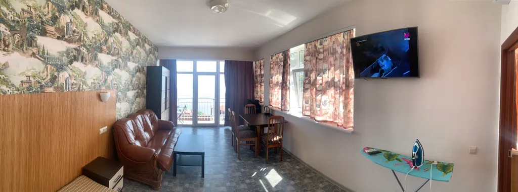 Семейный люкс с балконом, видом на море и верандой с кухней