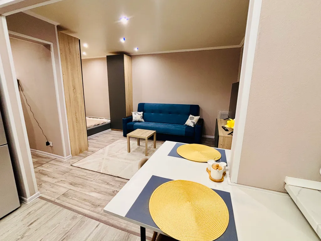 Квартира Уютная и светлая студия в центре — Курск