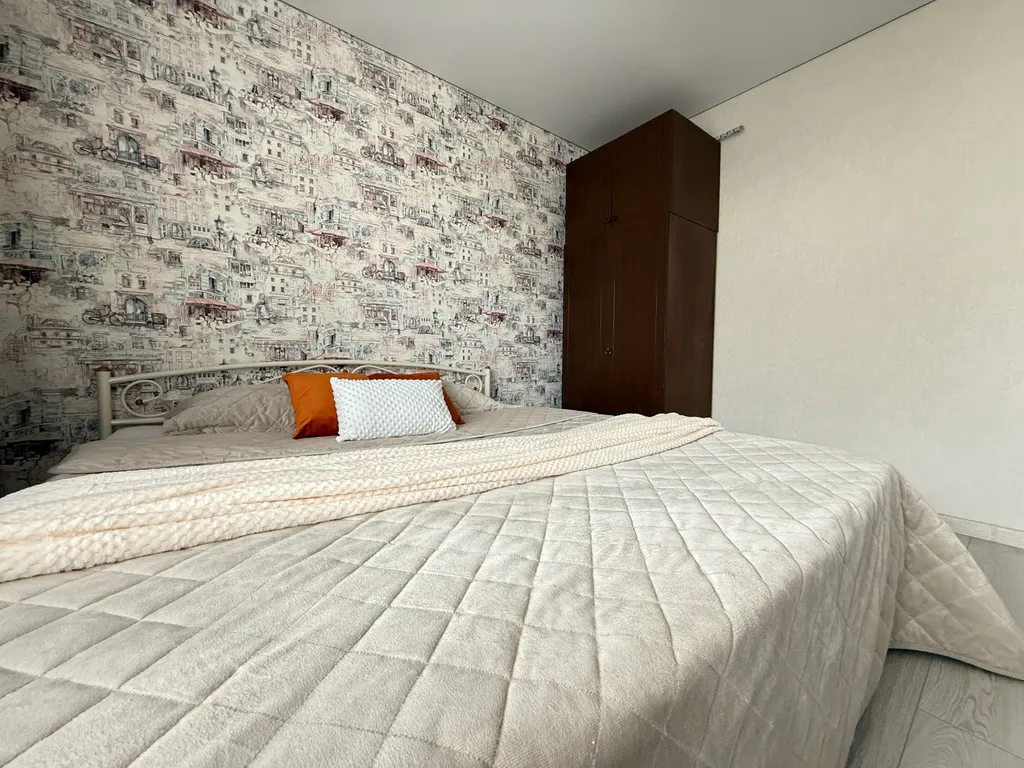 2 комнатная квартира пляж в 5 минутах езды. Парк Победы, Херсонес