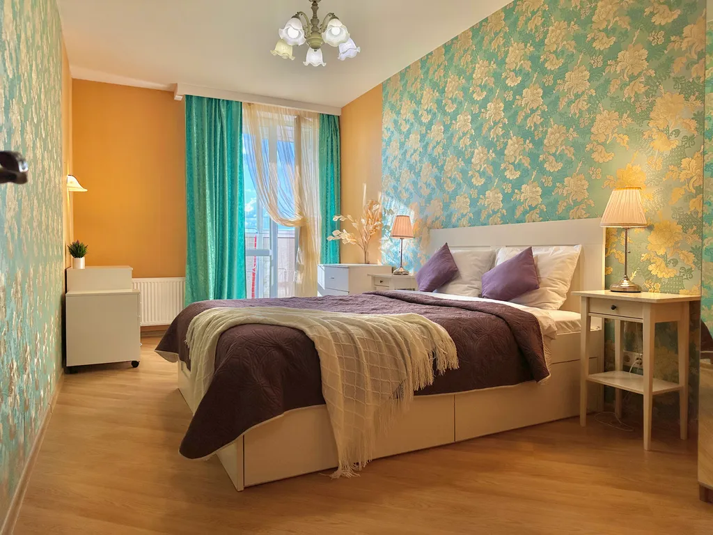 Евро 2-комнатная квартира с ярким интерьером