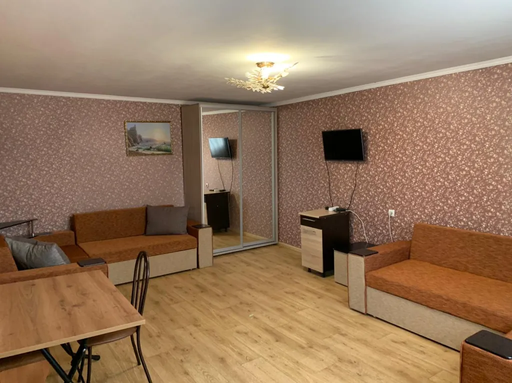 Уютная двухкомнатная квартира на земле в частном секторе