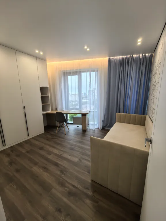 Выдающуюся квартира с дизайнерским ремонтом в центре города