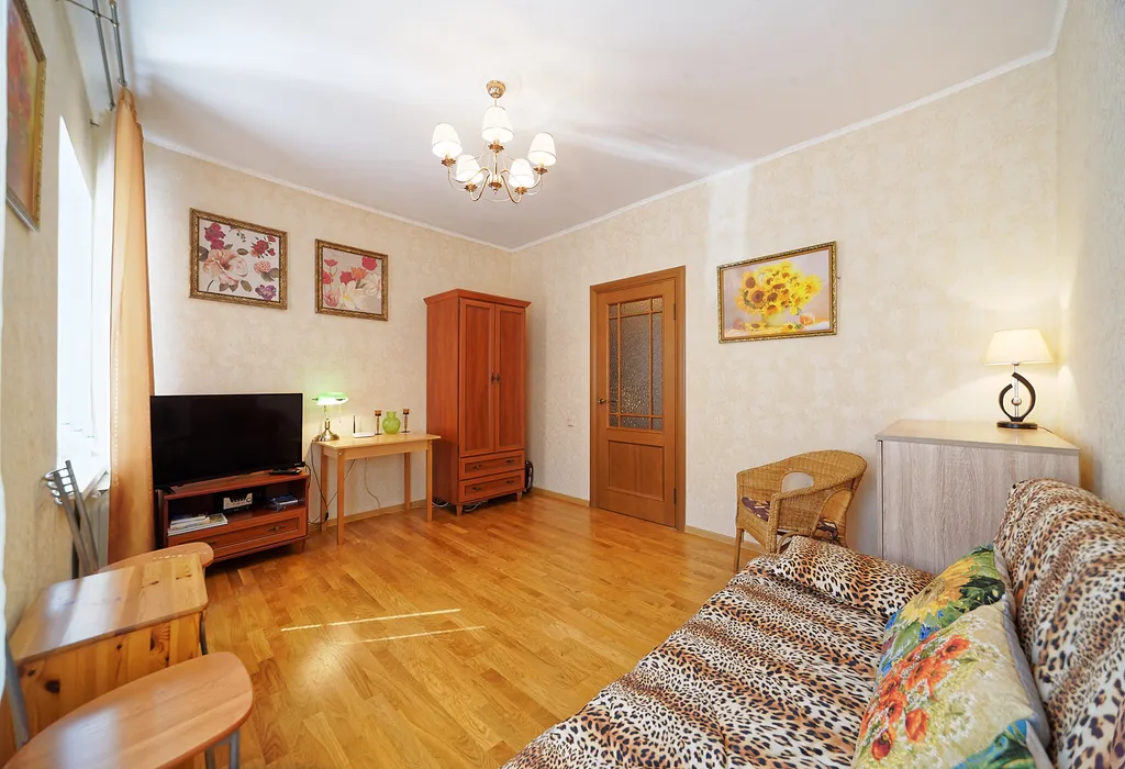 Квартира 2-комнатная квартира с парковкой в самом центре Classic Аpartment — Санкт-Петербург