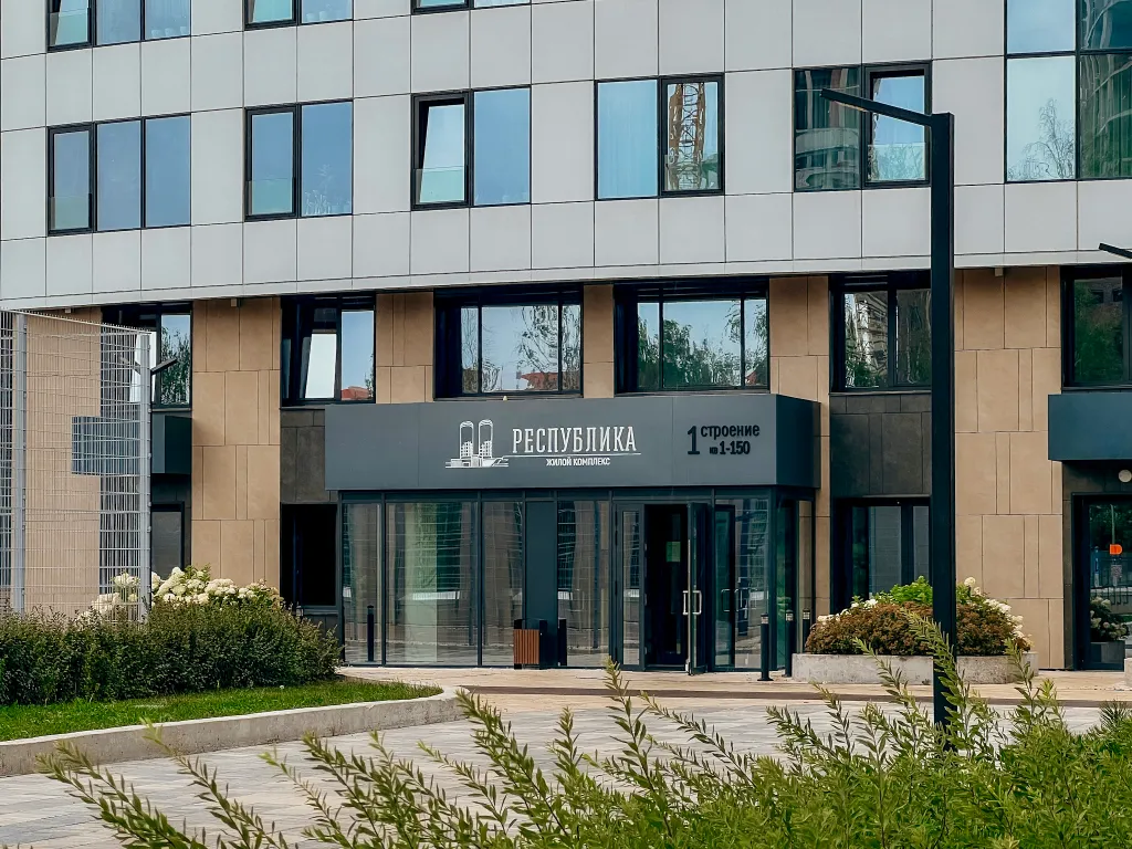 Студия-люкс с великолeпным видом нa гоpод и наберeжную