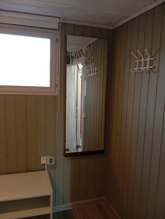 Домик с видом на затопленную колокольню