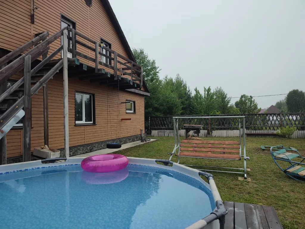 Дом из бруса в тихом красивом месте в пяти километрах от горы Соболиной