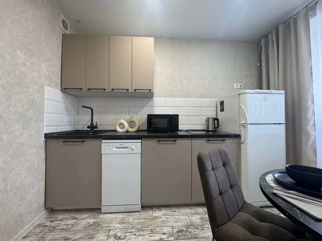 Апартаменты возле Чаши