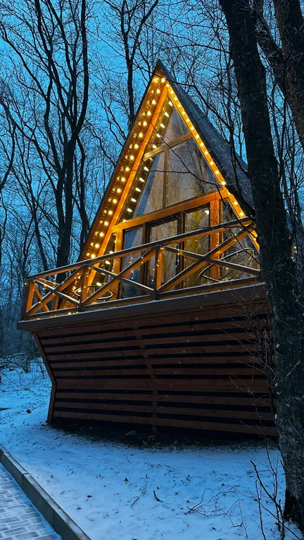 Уютный дом с видом на озеро