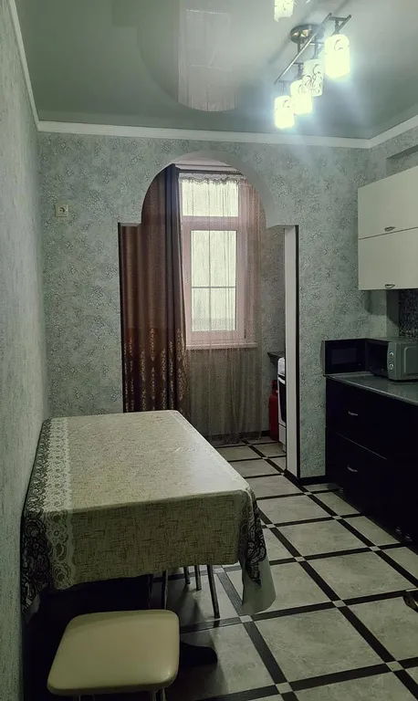 Квартира со свежим ремонтом рядом с морем