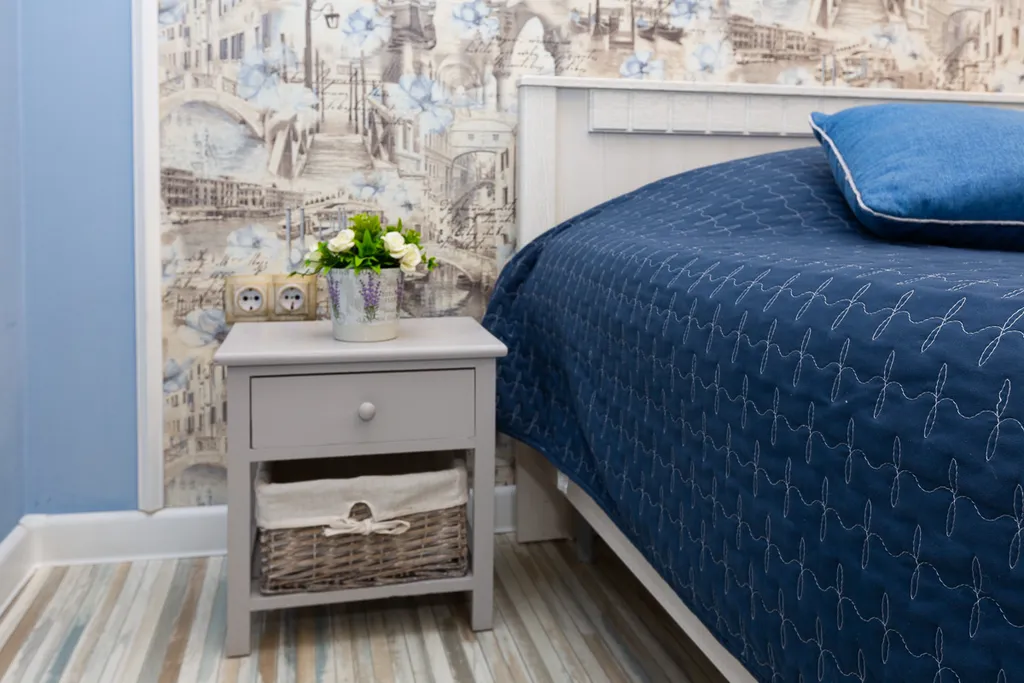 Апартамент с подсветкой в центре рядом с БЦ Высоцкий