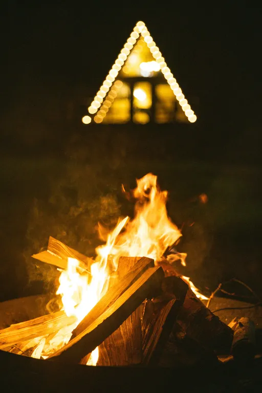 Дом A-frame с видом на реку