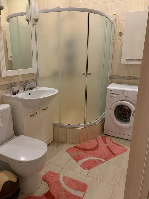 Квартира 2-комнатная Квартира — Геленджик