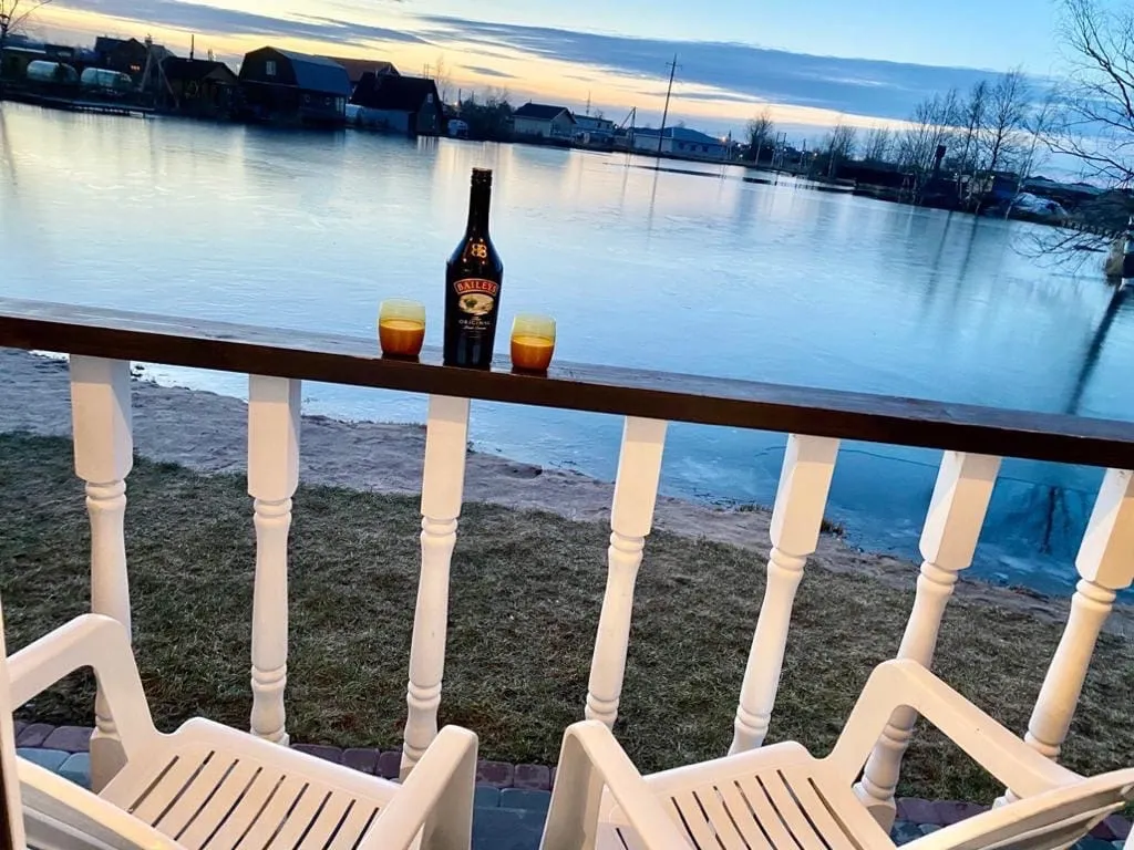 Дом на озере с сауной