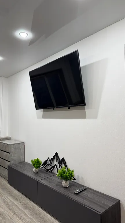 Уютная двухкомнатная квартира на 2 этаже недалеко от склона