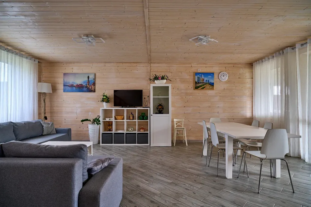 Коттедж Комфортабельный коттедж с дровяной сауной под Петергофом — Узигонты