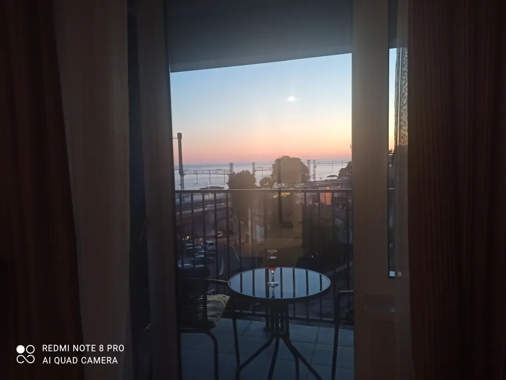 Студия на берегу моря