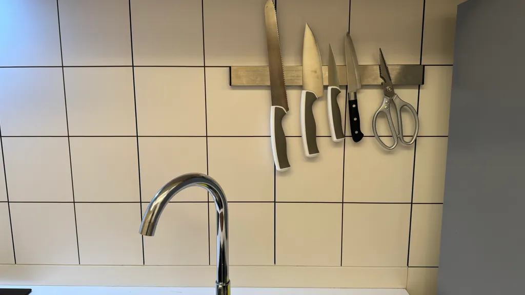 Просторная однушка у моря с бассейном и Wi-Fi 500 мбит/с