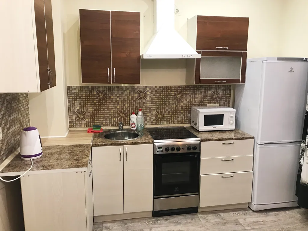 Квартира у ТЦ Аура