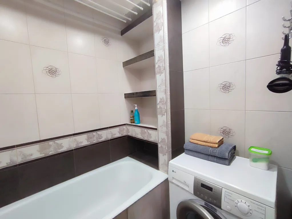 Новые апартаменты в центре, Амфитеатр, парки и старый город рядом.