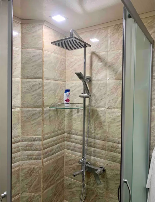 Современная и комфортабельная квартира для деловых поездок и отдыха