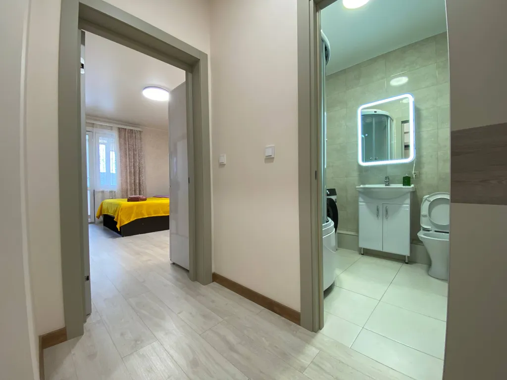 Студия у Сити-Молла с видом на горы