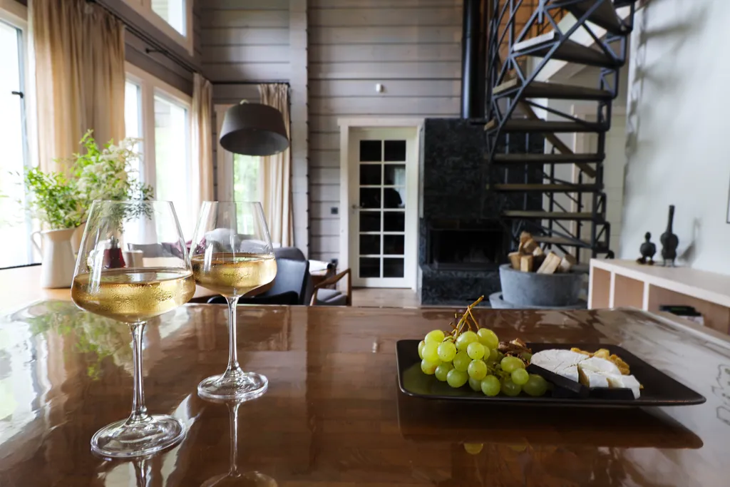 Загородный дом рядом с лесом и озером до 7 гостей - в часе езды от СПб