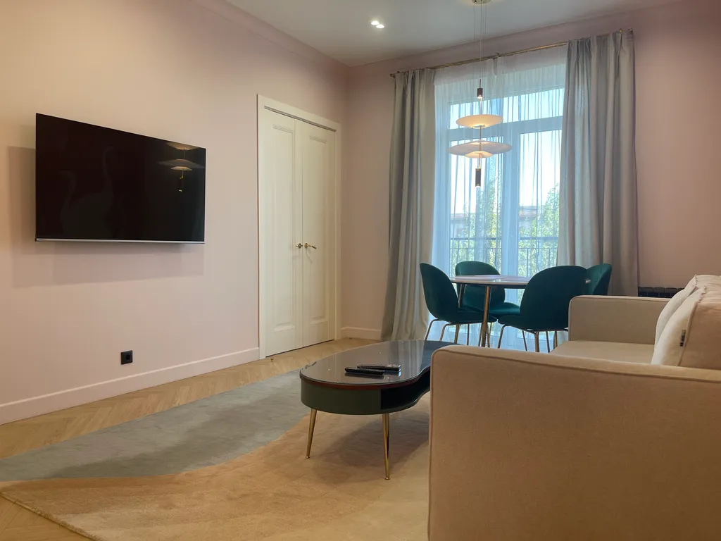 2-х комнатная видовая квартира в центре города