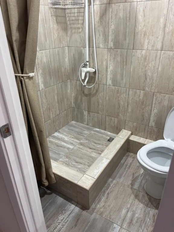 Студи в 10 минутах до моря