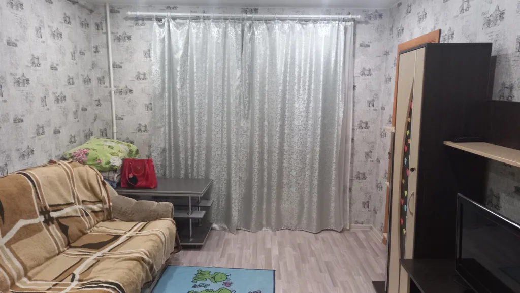 Квартира 2-комнатная Квартира — Артёмовский