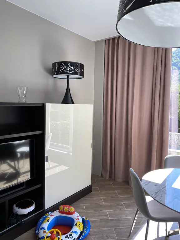 Семейные апартаменты с террасой и видом на горы