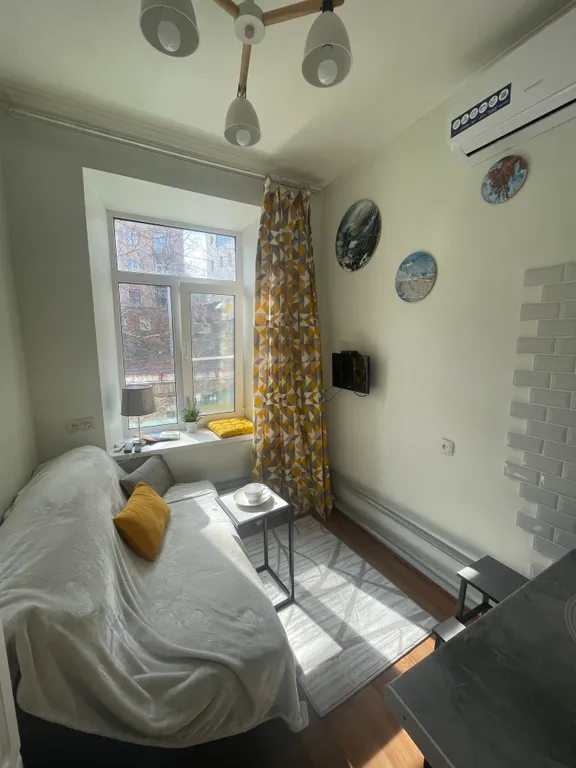 Небольшая уютная студия на набережной