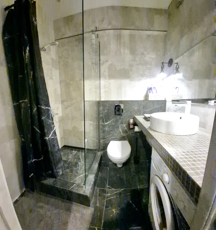 Брутальная и уютная лофт-студия в самом центре города