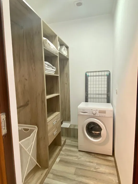 Светлая студия возле моря