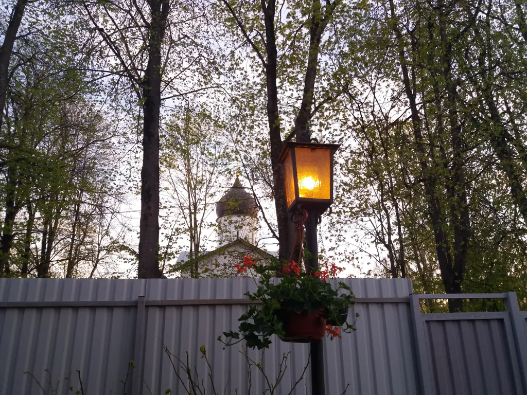 Воскресенское подворье апартамент в самом центре с видом на церковь