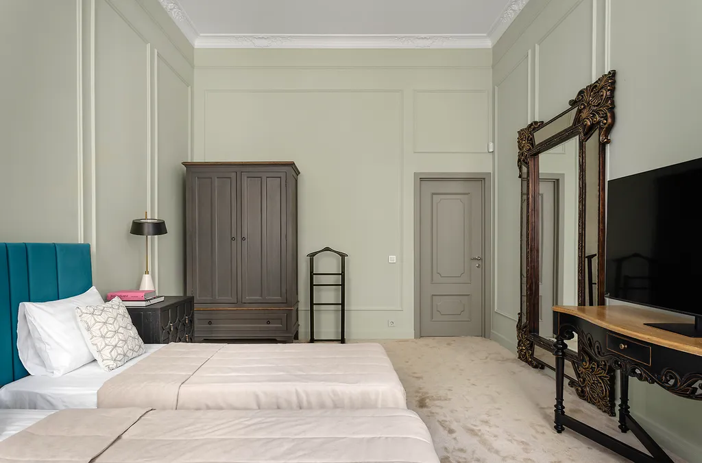 Дизайнеpские апартаменты с балконом