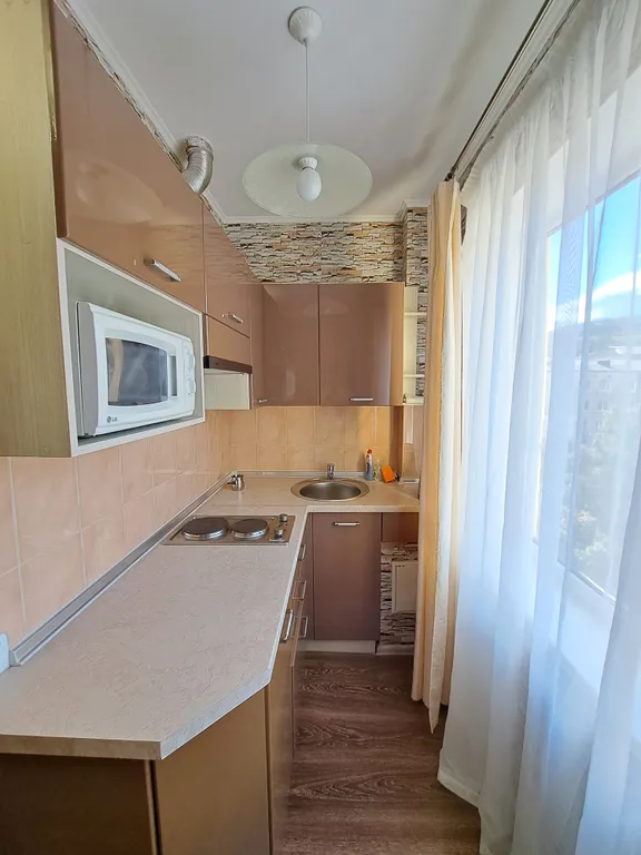 Апартамент с видом в центре Партенита