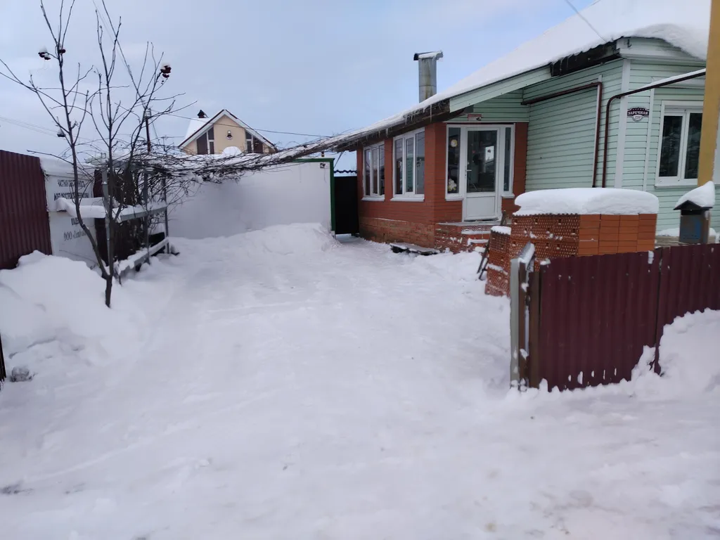 Гостевой дом Панорама на набережной реки Вичкинза с видом на Храм