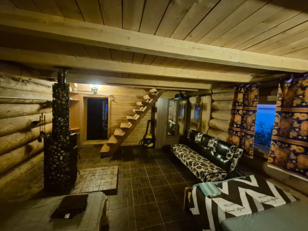 Дом Солнца на берегу озера Сиг