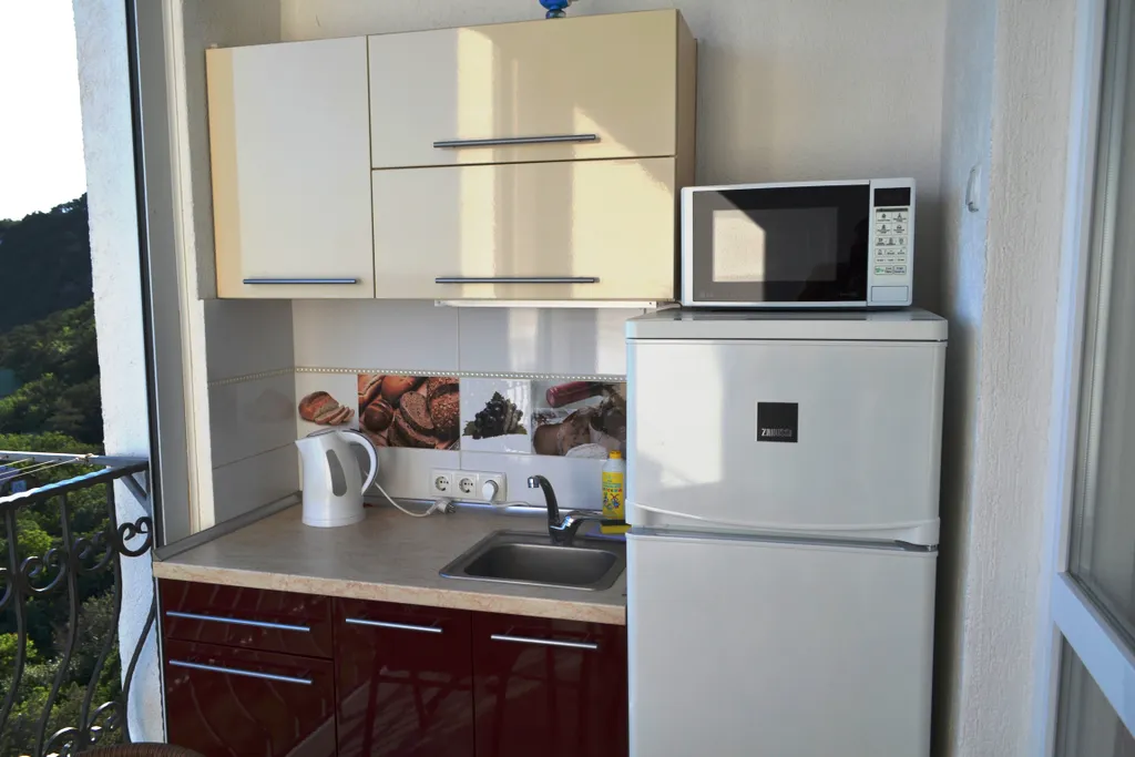 Лазурный Батилиман Отдых в Крыму у самого моря