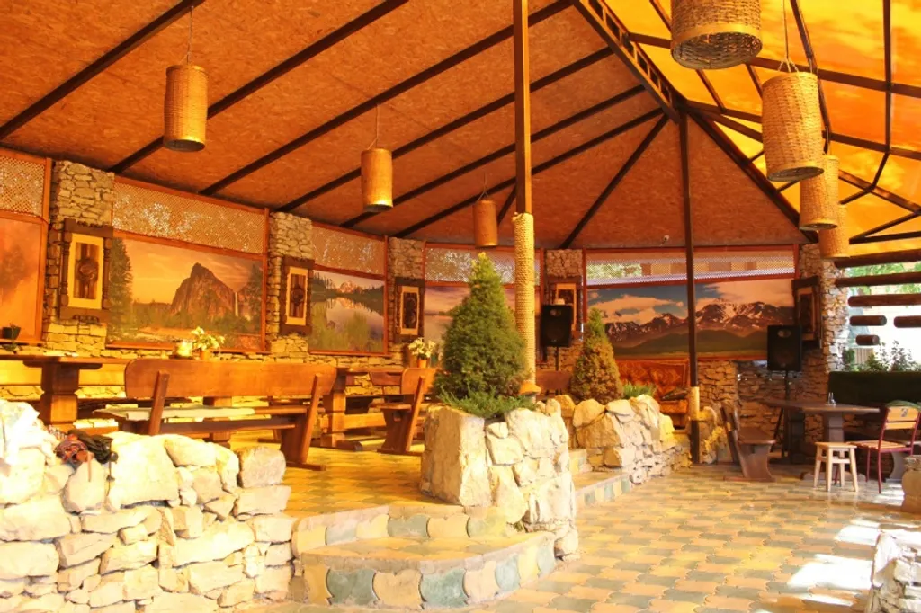 Домик с видом на горы