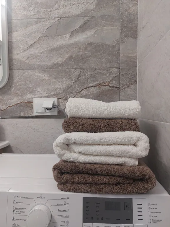 Новая, стильная 2-евро квартира на 22-м этаже с видом на город