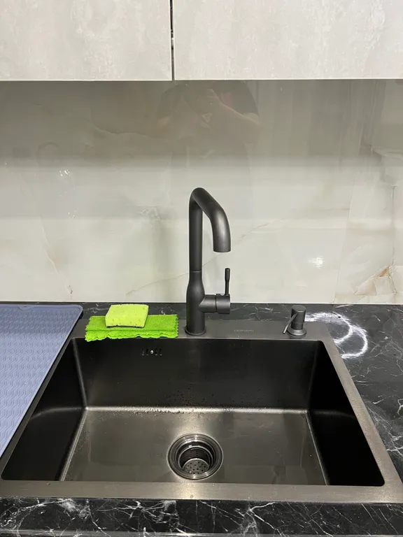 Уютная квартира в центре города с видом на горы