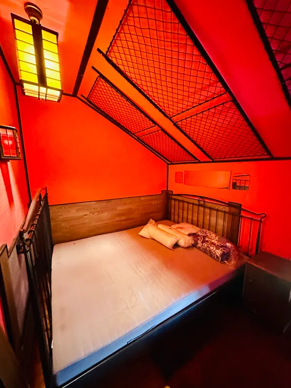 Уютный коттедж с дизайнерской отделкой и сауной