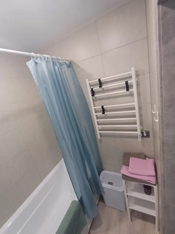 Уютная двухкомнатная квартира недалеко от ТЦ Тринити