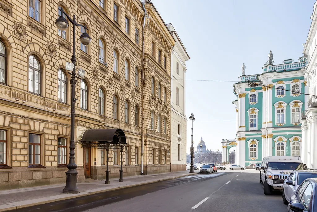 Квартира Квартира Мансарда Hermitage напротив Дворцовой площади с видом на Эрмитаж — Санкт-Петербург