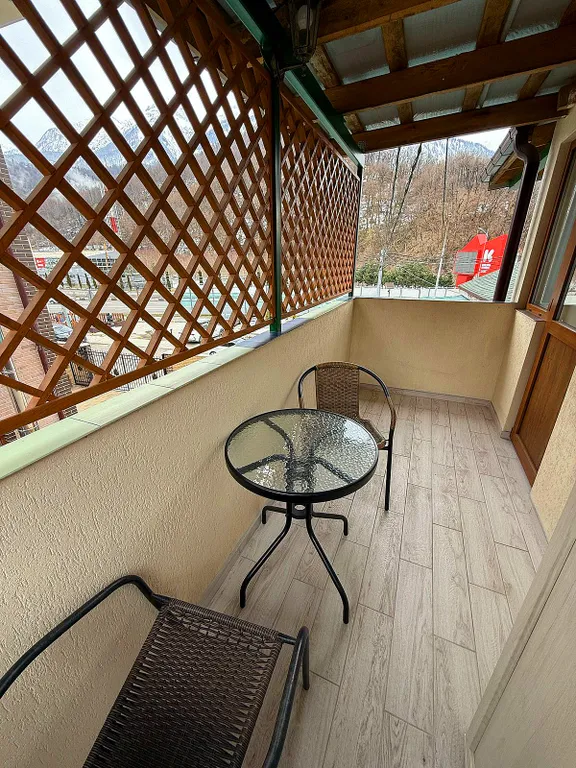 Комфортные апартаменты с балконом