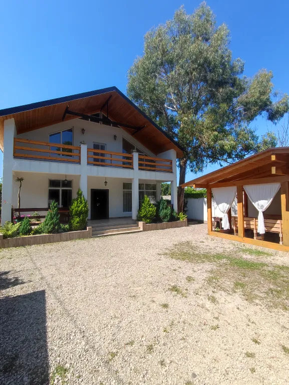 4-комнатный Дом